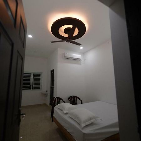 Vg Mahal Hotel Tiruchirappalli Exterior photo